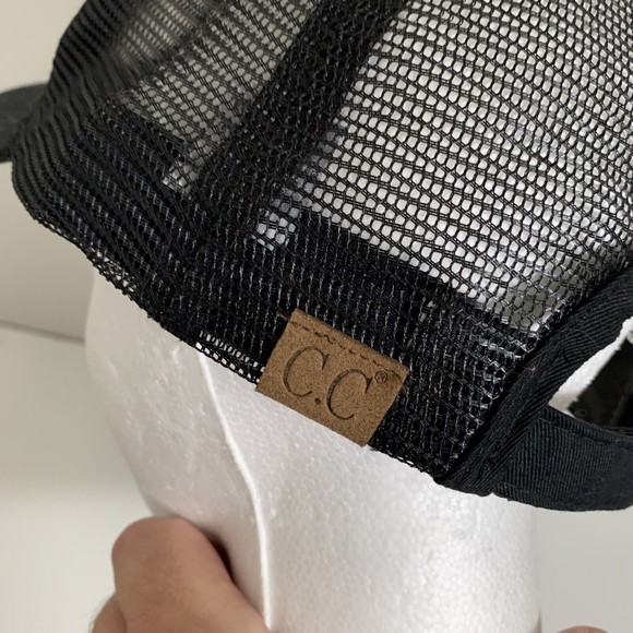 I'm that Cheer Mom Glitter Black Trucker Adjustable Strap Back Ponytail Hat Cap - Picture 6 of 11